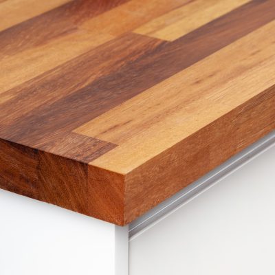 solidwood_iroko_-corner_1